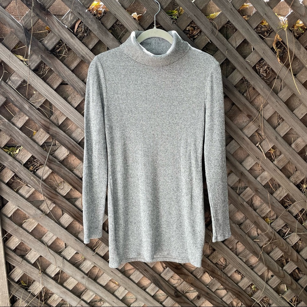 NWOT White House Black Market Women’s Heather Grey Knit Tunic Sweater Size XS